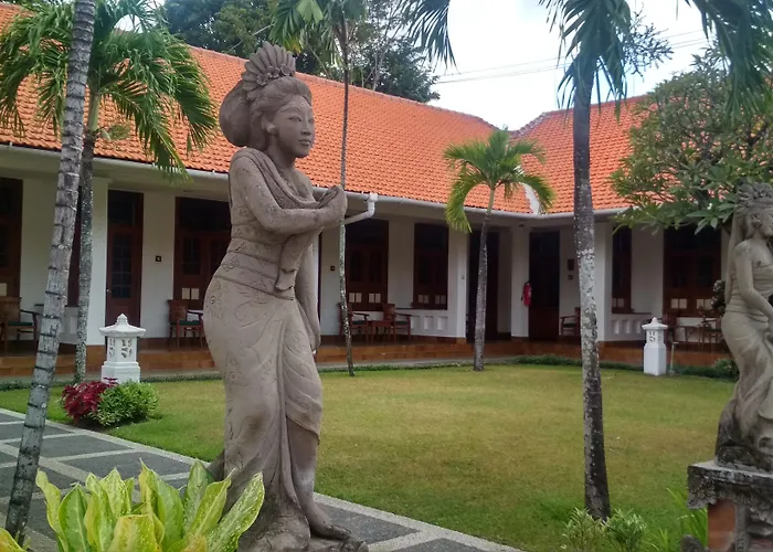 Inna Bali Heritage Hotel 3*